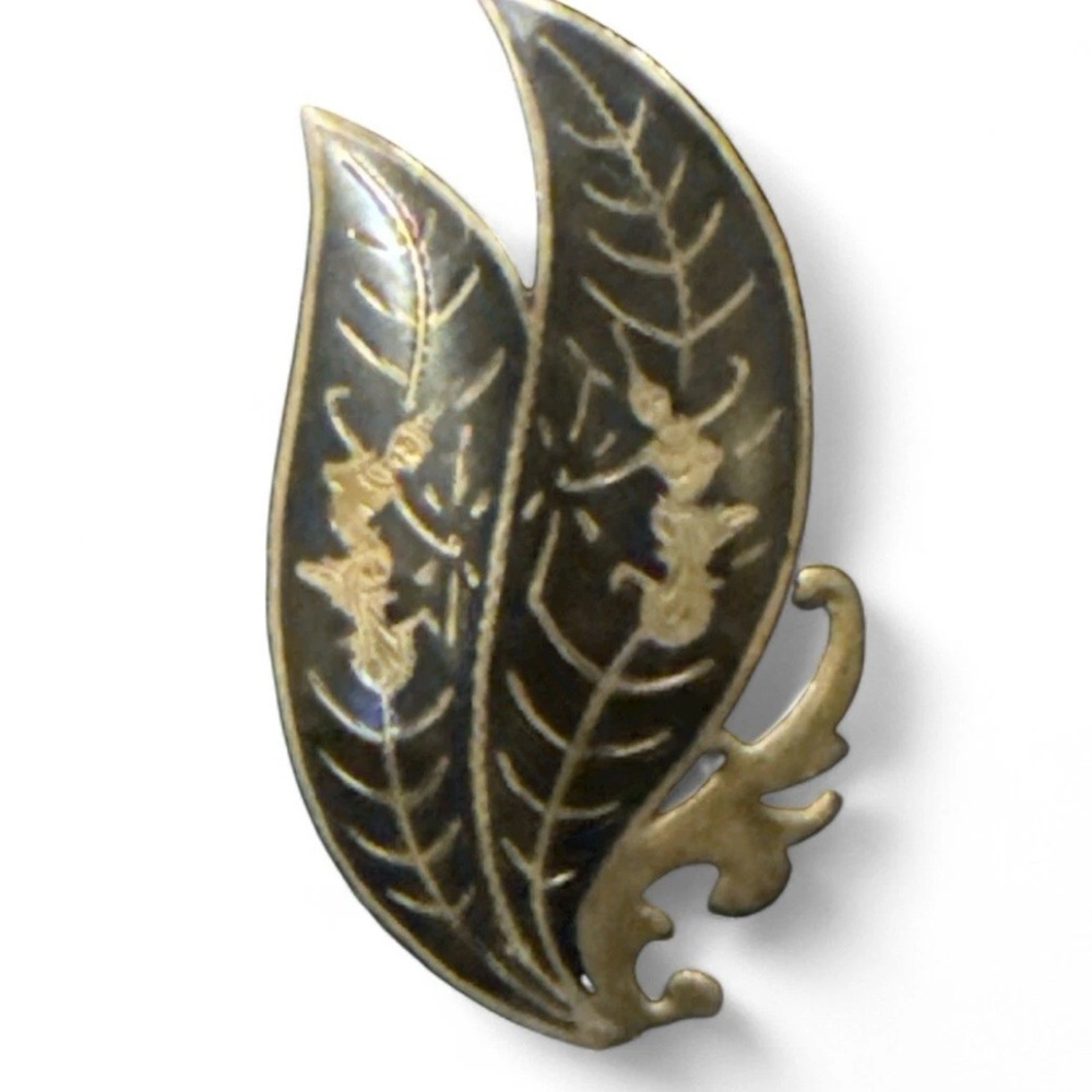 Vintage Siam Sterling Brooch